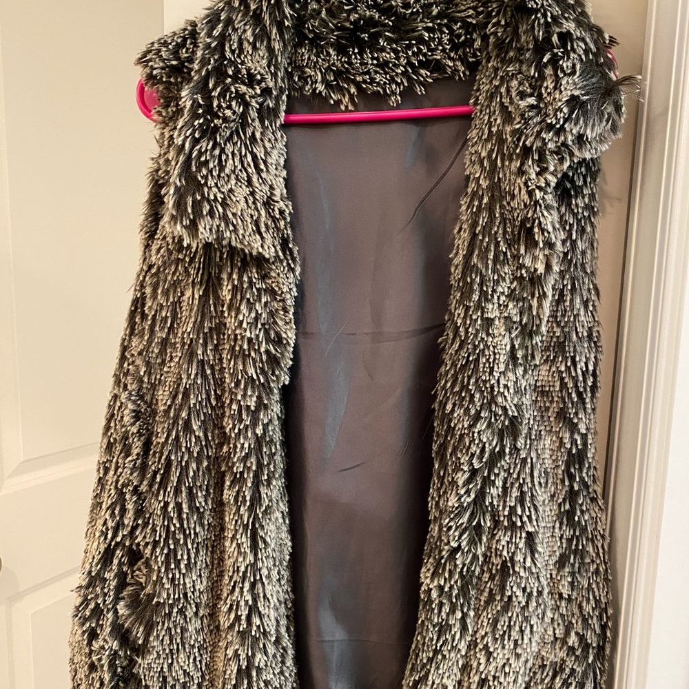 Le Luxe Faux Fur Vest